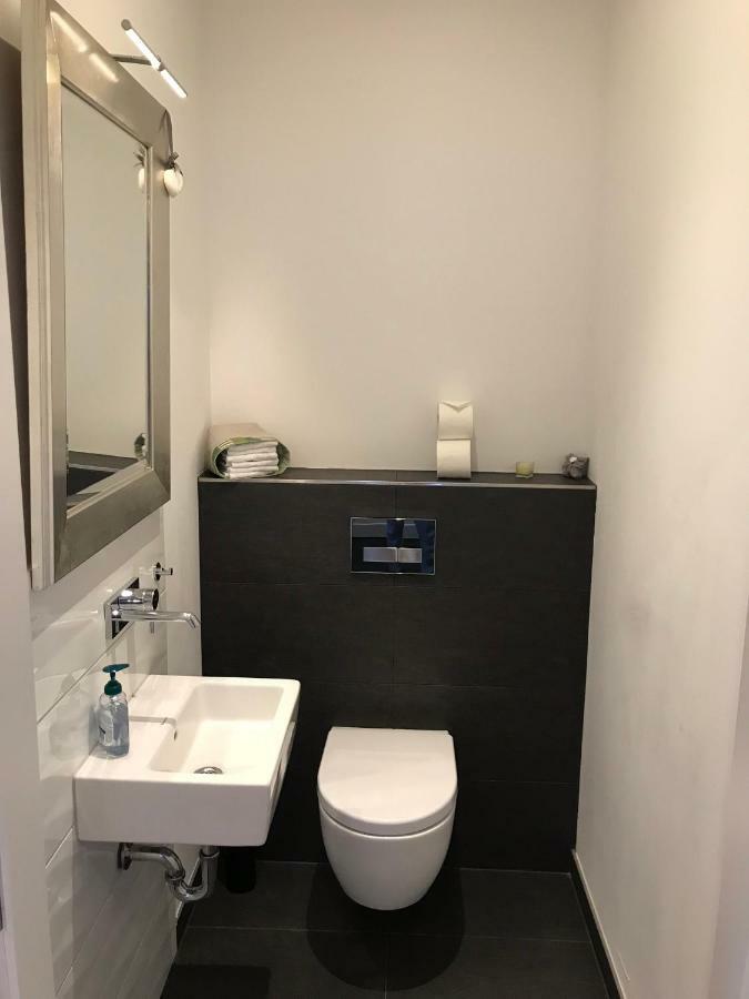 Modernes Apartment - Neustadt/Weinstrasse Stadt Neustadt an der Weinstraße Екстериор снимка